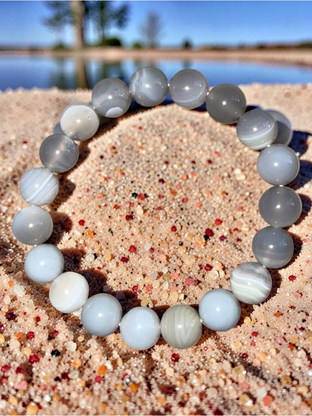10mm Gray Banded Agate Bracelet 🩶